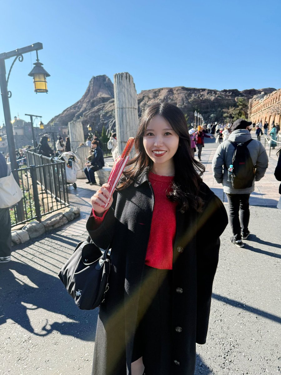 🎍明けましておめでとうございます🎍
東京住みの私は、2025のラストは千葉におり、2026年越しに大阪にいるという馬のように駆け回っております🐴笑
今年も色々なところに行きたい！
今年も皆さんよろしくお願いします✨