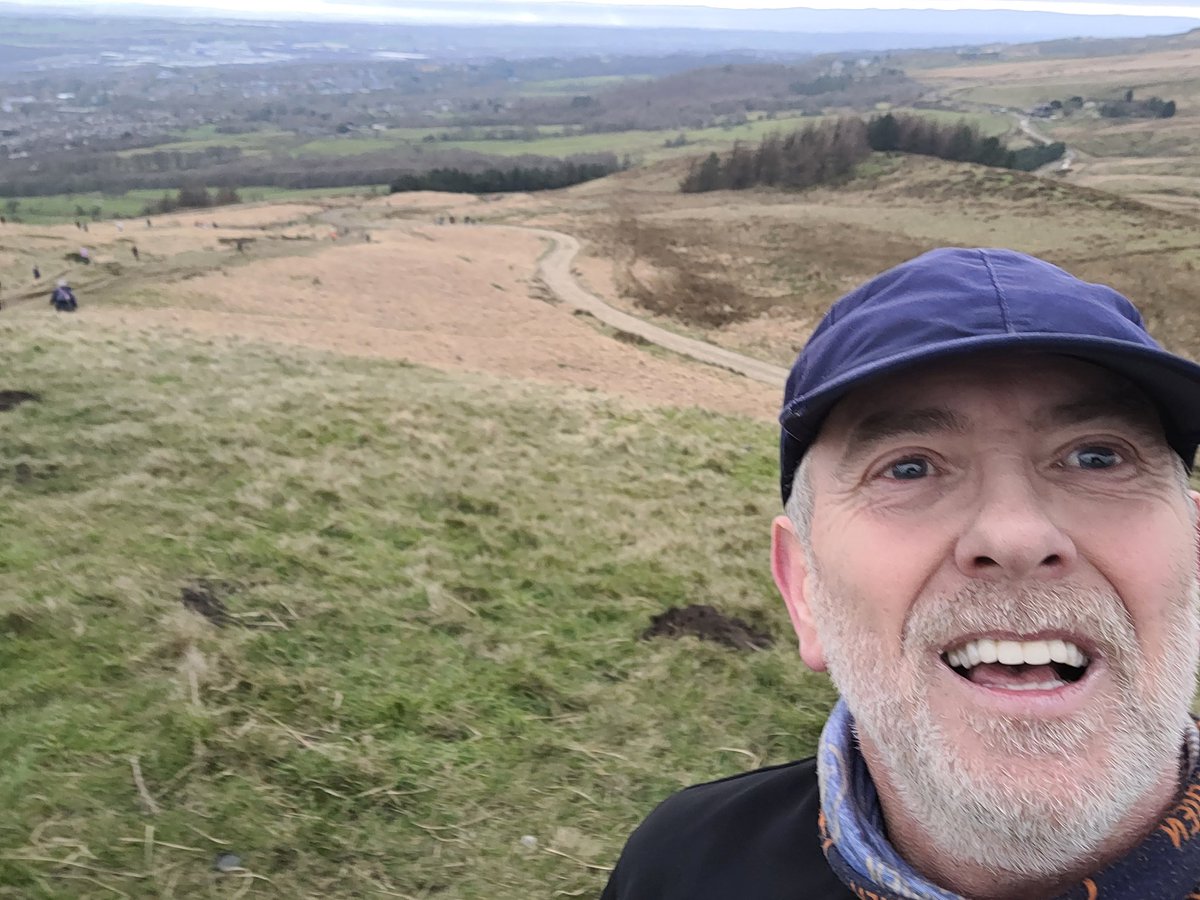 Traditional New Years Eve Trails &amp; Ales Race up Rivington Pike with <a href="/LauraBe46962158/">Laura Bell</a> to round the year off. Its a brutal ascent but amazing views  at the top when you get there. As always, incredibly well organised by <a href="/X_TrailBlazing/">trailblazingevents</a> events. <a href="/UKRunChat/">UKRunChat</a> #over60running