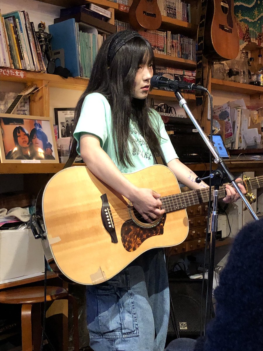 mada4271's tweet photo. 12/31ラストLIVEは一昨年と同じ叶芽フウカ！気付いたらLIVE通いも3年過ぎ。最初の面白いから最近は格好良いに変わったなぁ〜。大晦日は紅白出るのでLIVE出来なくなる日も近い⁉︎
12月はハイタッチ月間で #歌田真紀 #伊集院香織 #Leina #星羅 #叶芽フウカ とハイタッチしたぞ！ https://t.co/BQ0mbZfSVg