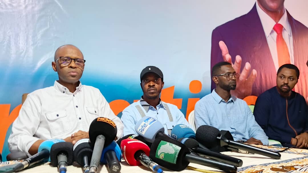 aConakryLive.com tweet media