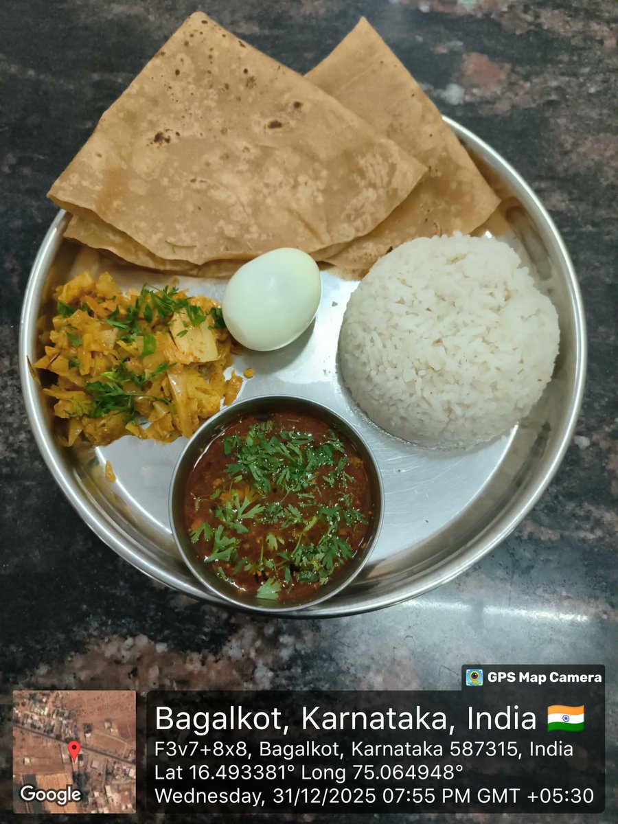 MDRSMLP557's tweet photo. Night Dinner  #SocialAudit_SWDMeals #SocialWelfare_Karnataka https://t.co/QnBM2WjZCU