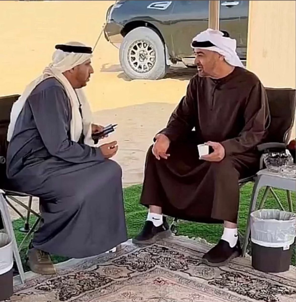 x_uae71's tweet image. المعزب ما زال في إجازته  
اجازه سعيدة يا بعد هالدنيا 🤍