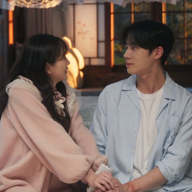 mrchu06's tweet photo. 다들 새해 복 많이 받으세요! https://t.co/s0xH8kMmyg