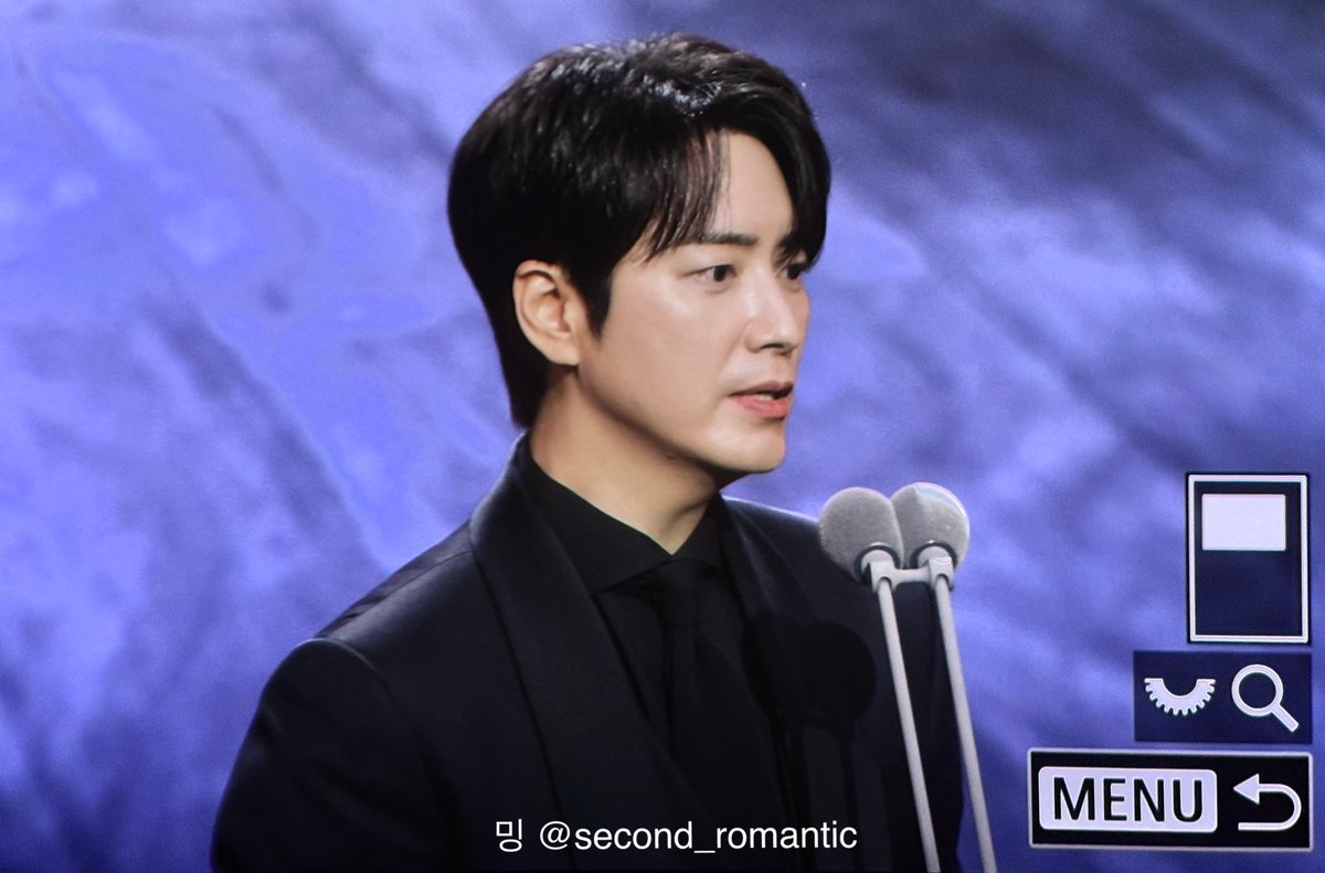 second_romantic's tweet image. 260101 2025 SBS 연기대상 #이준혁 프리뷰

2025 SBS 연기대상 미니시리즈 멜로 부문 남자 최우수연기상🏆
너무 축하해요 고생했어 정말🤍