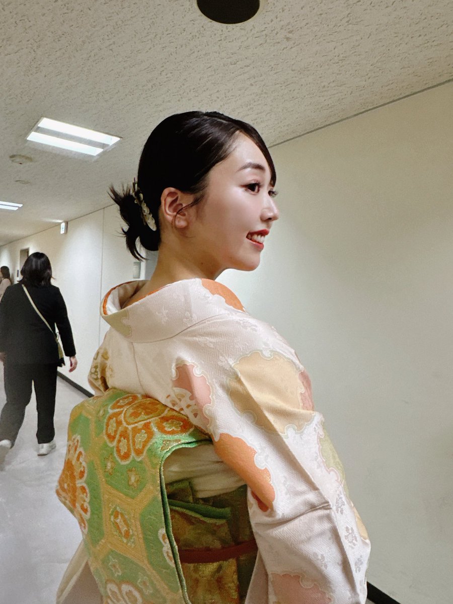 三宅香帆 tweet media
