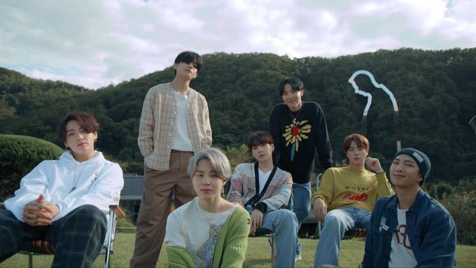 taeevkth's tweet photo. @chimky9597 @Seven7StarsPH BE era

Happy New Year BTS🎆💜
#2026withBTS
#BTScomeback2026 
#stillwithBTS https://t.co/U0GC2LygXH
