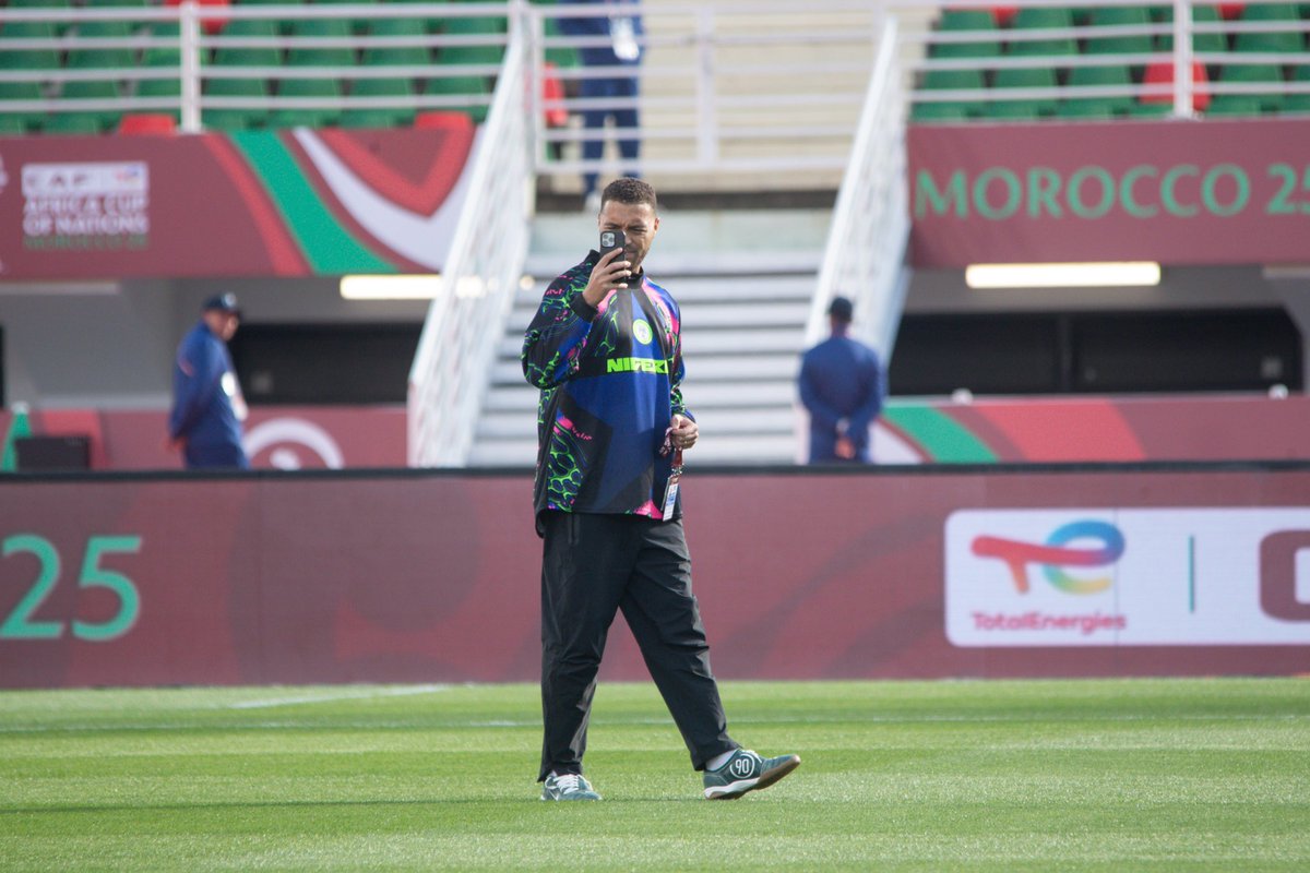 seewhat_isaw's tweet image. Can’t lie, I need this tracksuit in my wardrobe ASAP.

Show me better drip at this AFCON 😏

#AFCON2025 #SoarSuperEagles