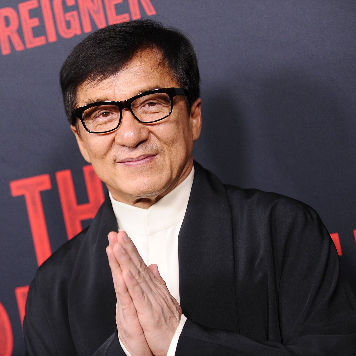 ConflictTR's tweet photo. 🔴 Jackie Chan: 

▪️ Geçtiğimiz günlerde bir video izledim.  Çocuğa "Büyüyünce ne olacaksın?" diye soruyorlar. O da "Bizim burada çocuklar büyümez" diyor.  

▪️ Evet Gazze, Gazze'nin çocukları. https://t.co/r0seDJHqj7