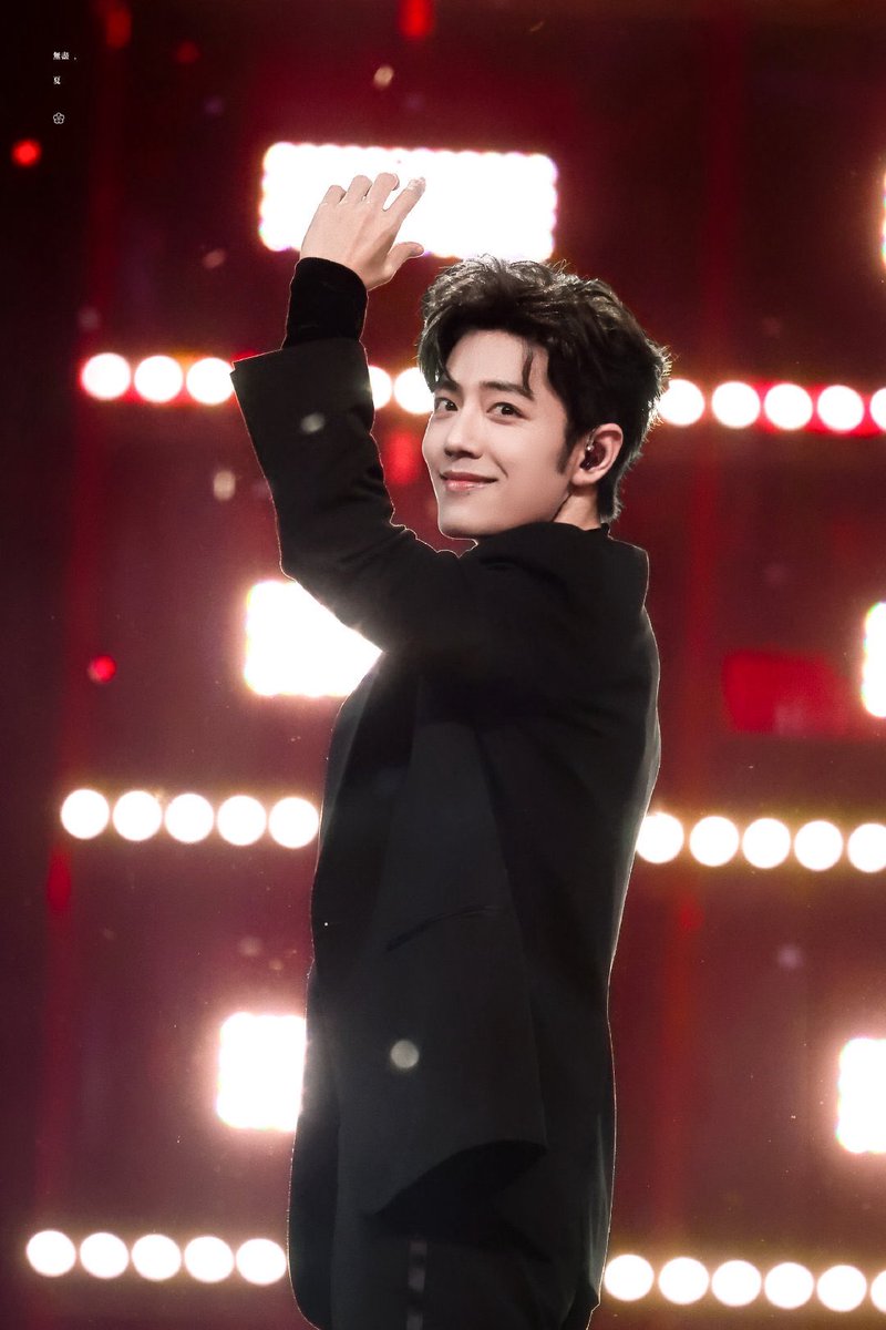 wxyzybxz's tweet image. 251231 Xiao Zhan at Dragon TV New Year Eve Gala

Look at me 

cr 无尽夏·博君一肖
#GoAheadto2026WithXiaoZhan
XIAO ZHAN COUNTDOWN 2026