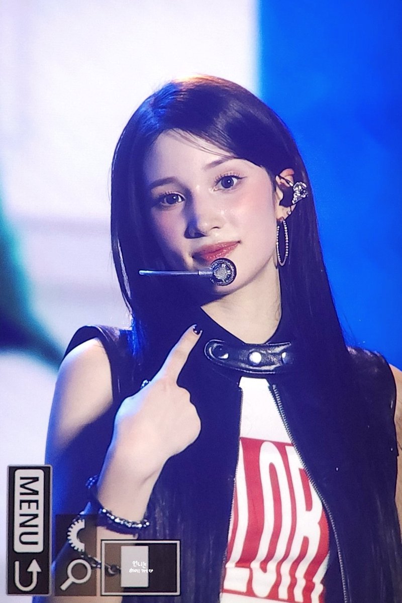 260101 WORLD K-POP FESTIVAL pre

히에야 26년도 잘 부탁해 
그리고 올 한 해 행운 가득 행복 만땅 하길 빌게 🍀💕

#Kep1er #HUENING_BAHIYYIH #휴닝바히에 #히에 #バヒエ #케플러