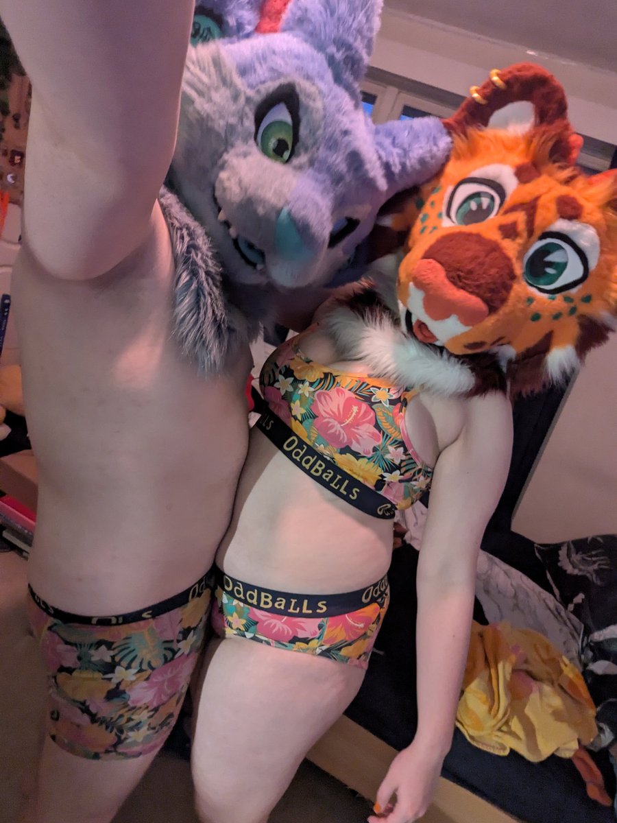 ad_brick's tweet image. Matching undies gaaaang

Love ya @thattiggyderg