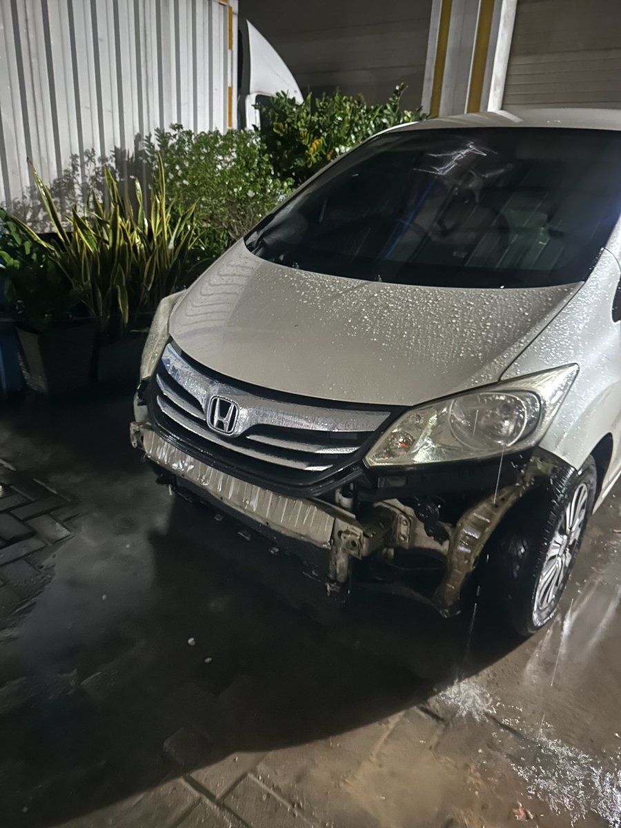 makeitpaw's tweet image. sayang bgt moment epikk diawal tahun 2025 malah baru nemu fotonya &amp;lt;///3 (emg ga ada persiapan) 😭🧎🏻‍♀️