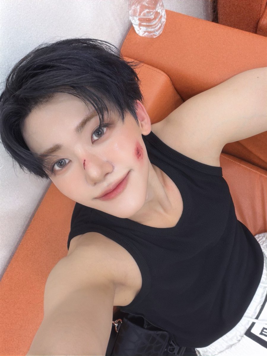 0825media's tweet image. 260101 🐰💬 UPDATE