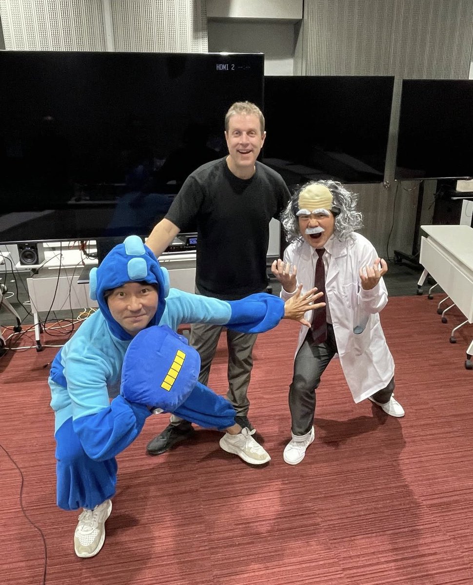 geoffkeighley's tweet image. It all started a few days after Summer Game Fest, when a mysterious package arrived.

'It’s Time — Capcom.'

Inside were Mega Man plushies, a helmet, and figurines. I knew immediately what it meant.

For years, I’d ask Ryozo Tsujimoto and the Capcom team when it might be time to…