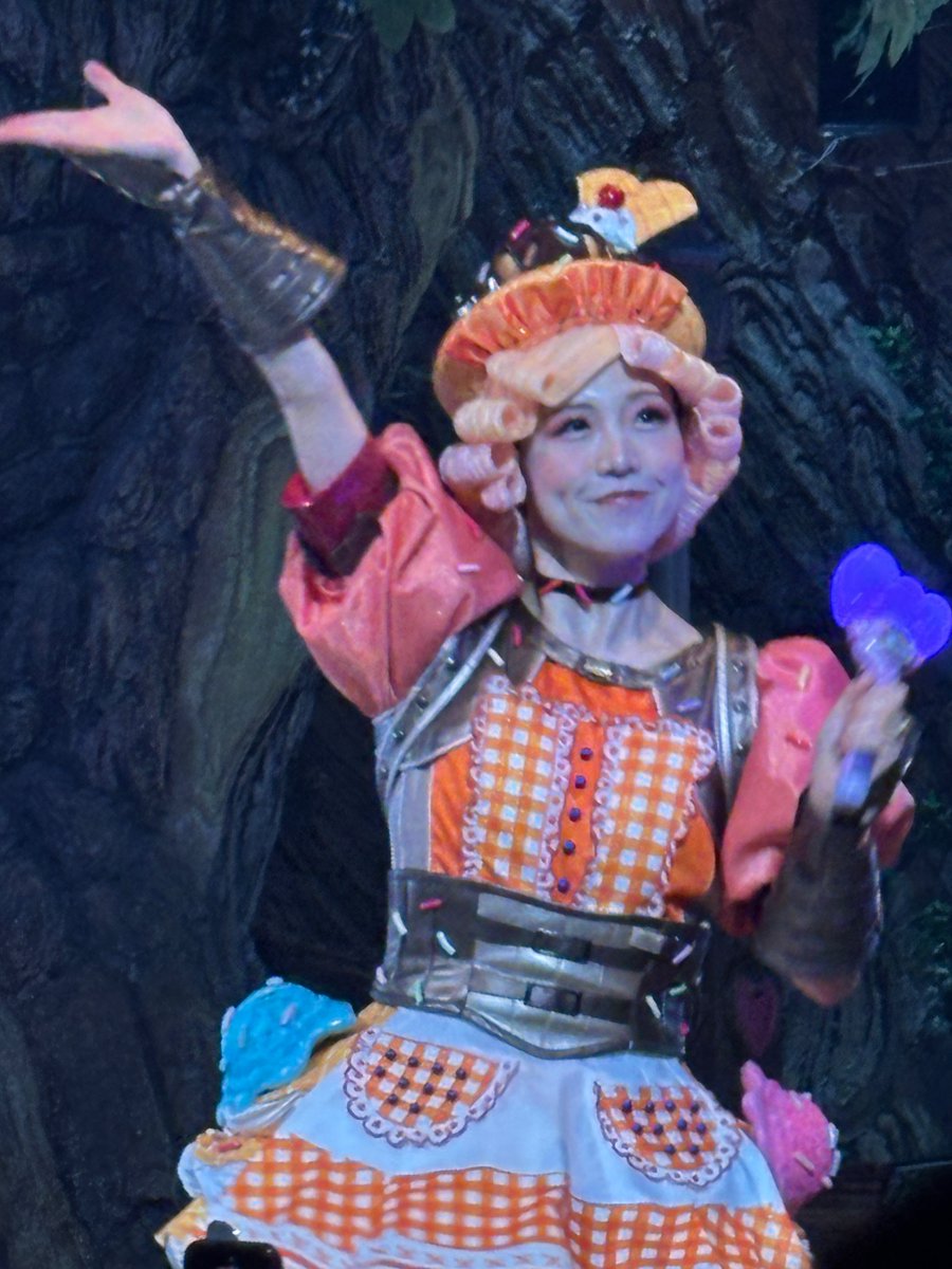 doukeshino's tweet photo. #大歳真林 ちゃん
エンタメ前、よく撮れましたー❗️
めちゃくちゃアイドル🧡 https://t.co/8mMVVSEgro