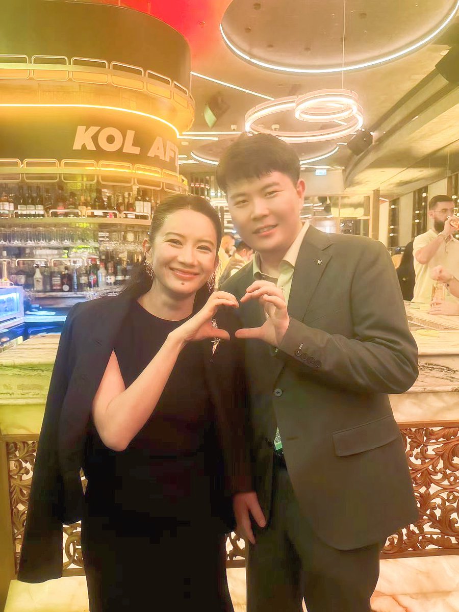 独领风骚必暴富 tweet media