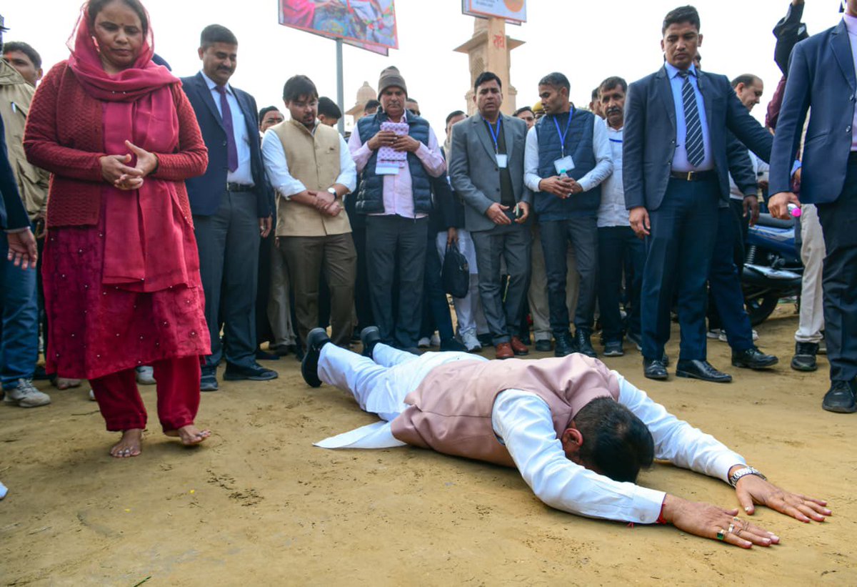 आस्था पालन औऱ प्रदर्शन दोनों का ही विषय होता है  #BhajanlalSharma