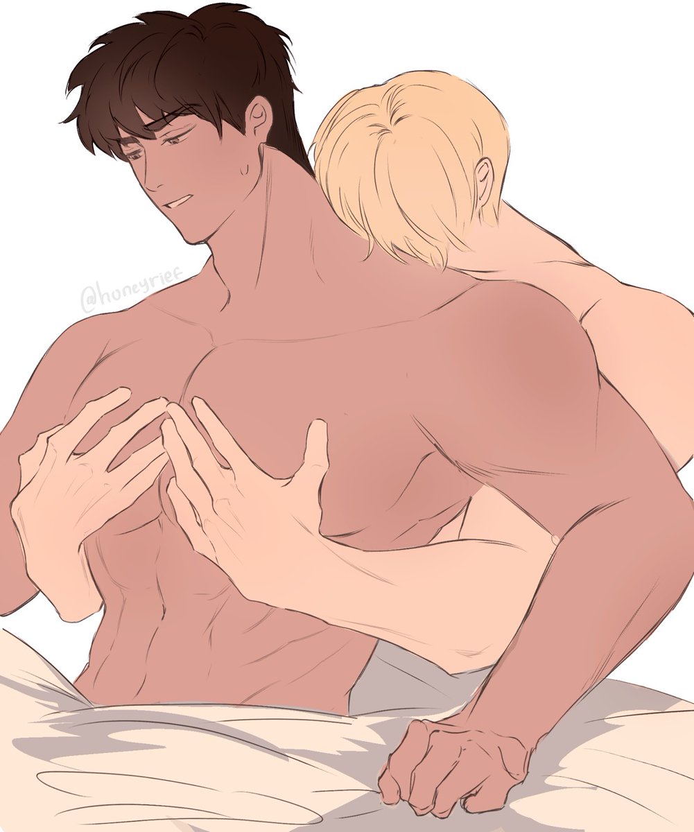 Clingy croco~
Happy new year everyone!!✨️
May this year brings lots of happiness💞💞

#코드네임아나스타샤
#codenameanastasia