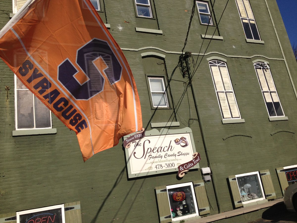Let's go Orange! Syracuse Men's Basketball against Clemson today!
#SyracuseBasketball #OrangeNation #GoCuse #CuseMode #BleedOrange #OrangeFamily #SyracuseOrange #DomeMagic #JMAWirelessDome