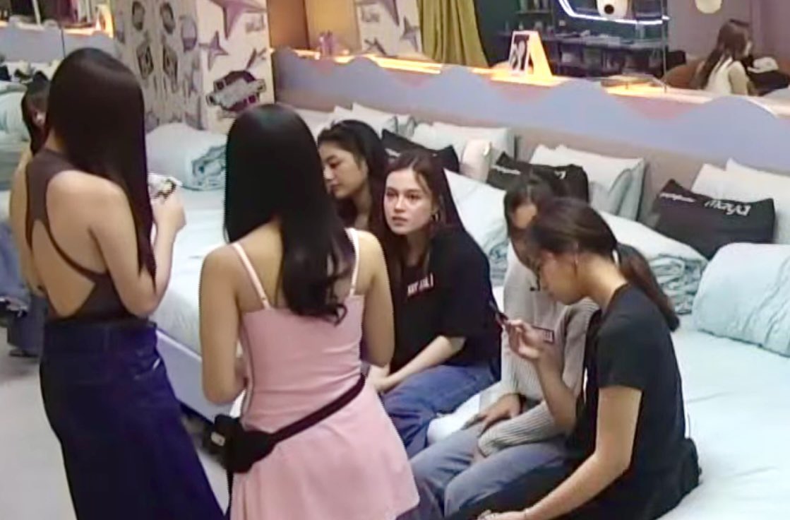 yllowem's tweet image. Sulyapan pa lang yan men 🚬🚬

BBS KRYSTAL