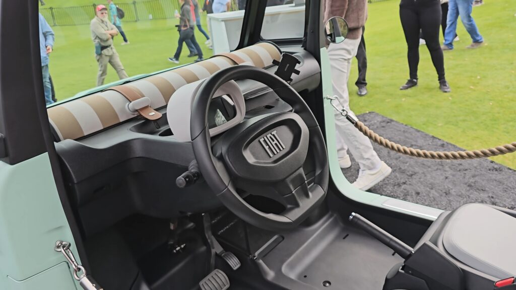 Happy New Year! Here's something to look forward to in 2026. <a href="/FIATUSA/">FIAT USA</a> has announced it's bringing its EV microcar to the U.S. Enjoy a 1st look at the Topolino. Story, Video: evrider.tv/1st-look-us-bo…