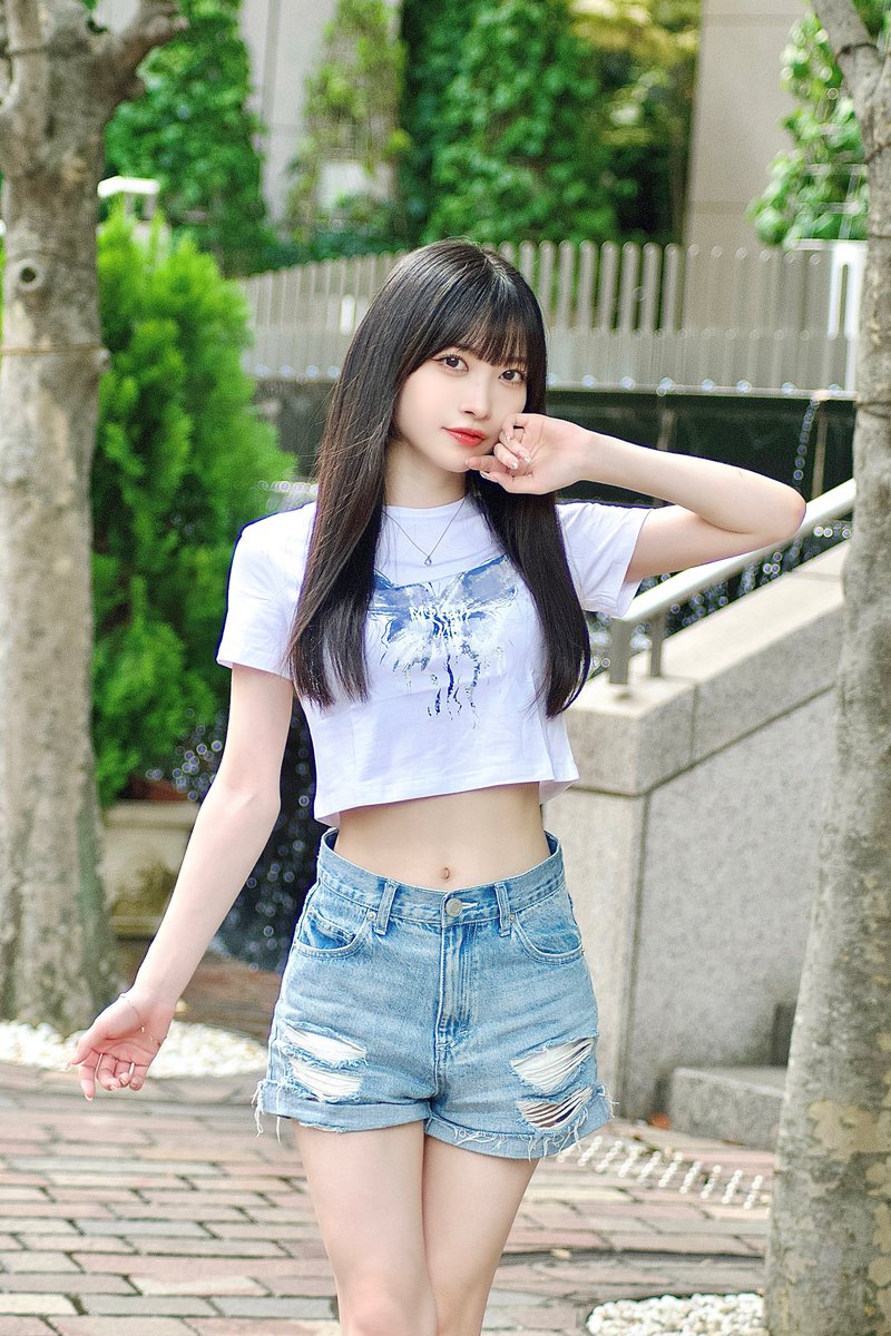 氷菜 黒崎 氷菜 | 身長154㎝／体重39㎏／ウエスト52㎝ | Instagram