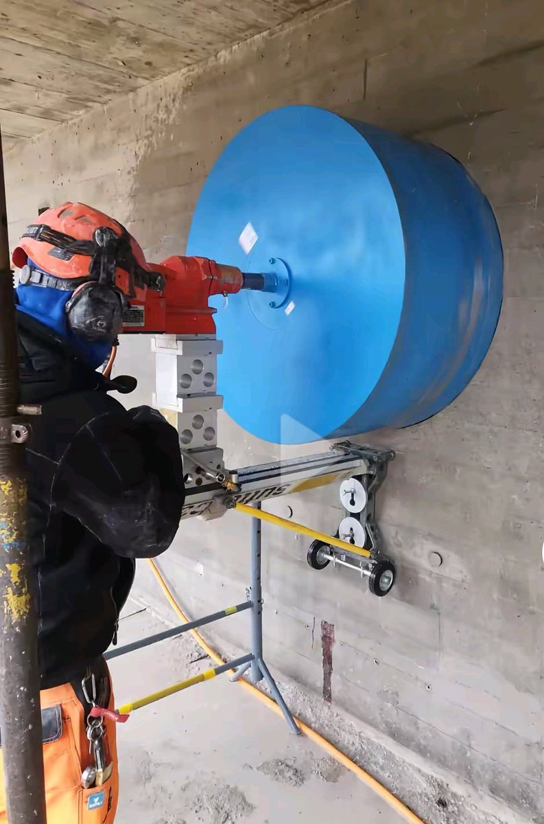 La banda del buco 😂 <a href="/_Gelsenkirchen_/">Stadt Gelsenkirchen</a> <a href="/sparkasse/">Sparkasse</a>