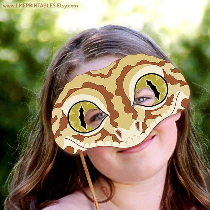lmeprintables's tweet photo. Gecko Printable Mask Halloween Costume Reptile Lizard Animal Activity Skink Snake Randall Birthday Party Favor Game Carnival Kid Adult Anole https://t.co/w91vOsuA1K via @Etsy #geckomask #geckocostume #birthdayideasforkids #schoolactivity #scienceprojectprops #animalmasks #diymask https://t.co/9l1v6HZy6P