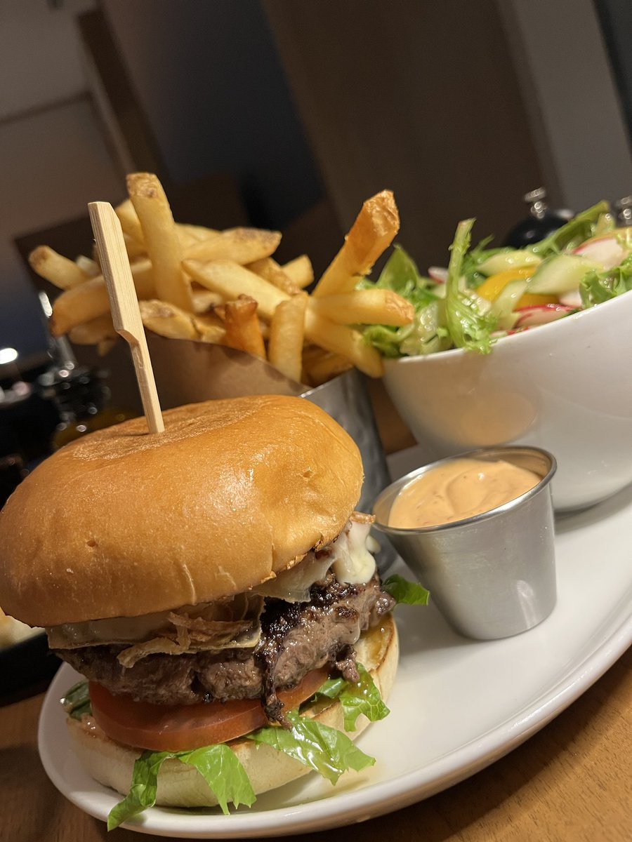 らおーる監督🍔🥤 tweet media