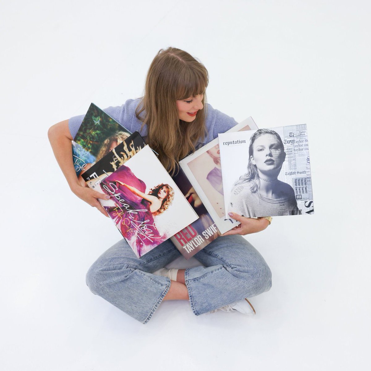 “You Belong With Me (Taylor’s Version)” recebe o prêmio de Melhor Música Regravada no Spotify Awards 2025, com mais de 221 MILHÕES de reproduções.

— é a segunda vez desde 2023!