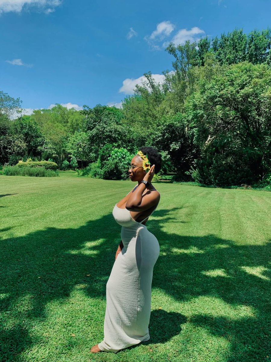 Faridathequeen1's tweet image. Body is Tea