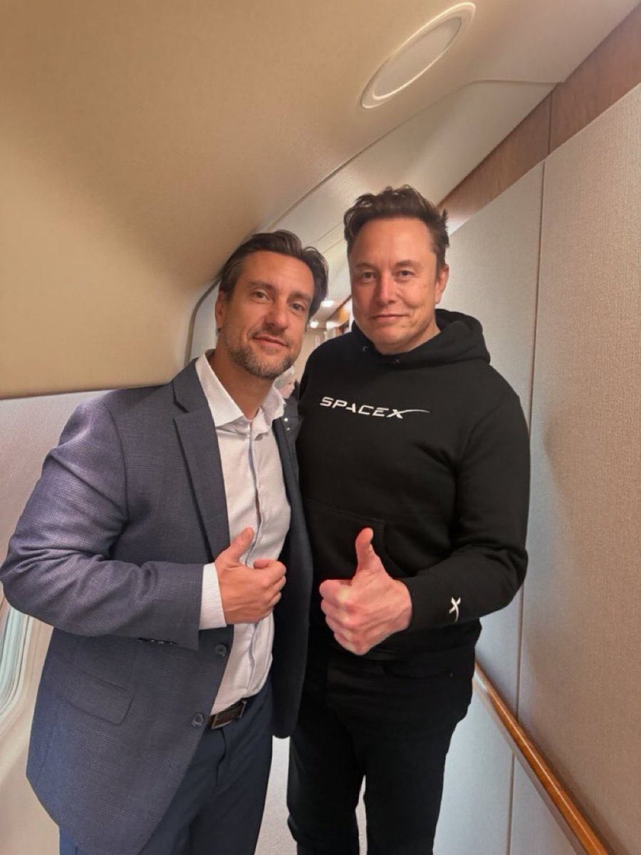 MAGANEWSShapiro's tweet image. Hey we all need to give Elon Musk he’s flowers today because he’s been a blessing to humanity 

He’s a hero and not a Nazi 

Send some love ❤️, I will see all