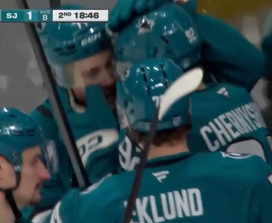 bestofteal's tweet image. cherny grabbing mack’s head and mack’s big smile😭