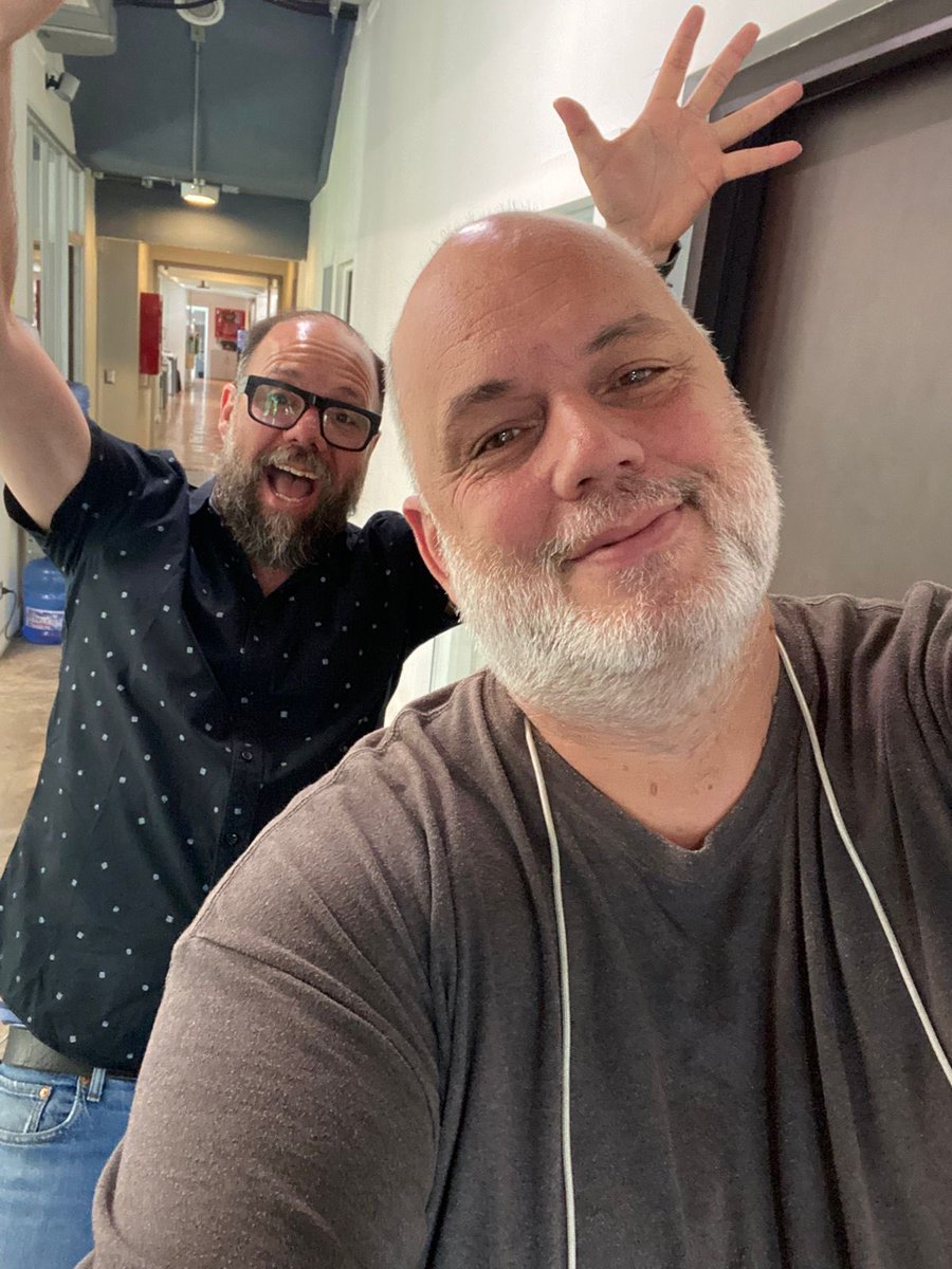 Cuando tipo 23:40 alguien en tu fam. Diga, “ponte la Cooperativa!!!”, ahí vamos a estar con el <a href="/sesnaola/">Seba Esnaola</a> para acompañarte a recibir el 2026. Resúmenes, buenas canciones, el <a href="/malditobarman/">Maldito Barman</a>, tradiciones personales ..en fin. Desde las 20 x la 93.3, en la app o en la web <a href="/Cooperativa/">Cooperativa</a>