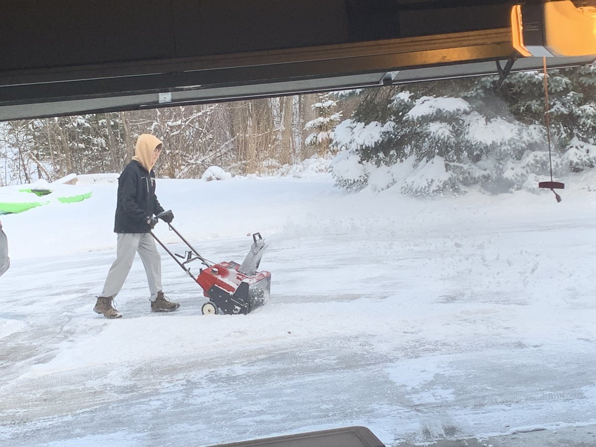 So, I come home from Packers locker room only to find <a href="/LisaMalak/">Lisa Malak</a> passing her duties on to Jackson. She better be spending that free time putting together a heck of a New Years Party!