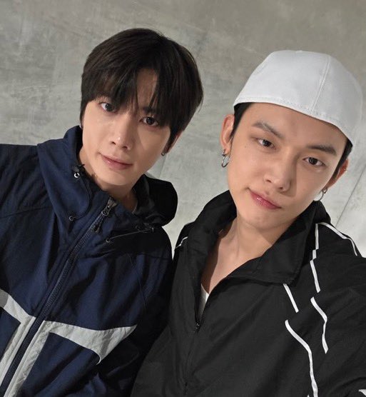 tyuntete's tweet image. taejun with 3