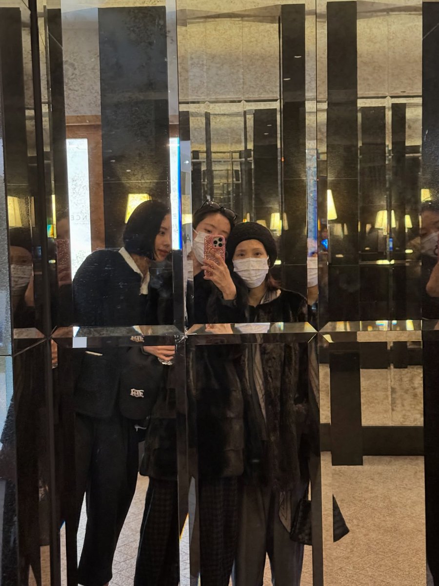 새은이 인스타그램에 나은이! #손나은 

너무 아랑스러운 나으니네 가족🫶🏻