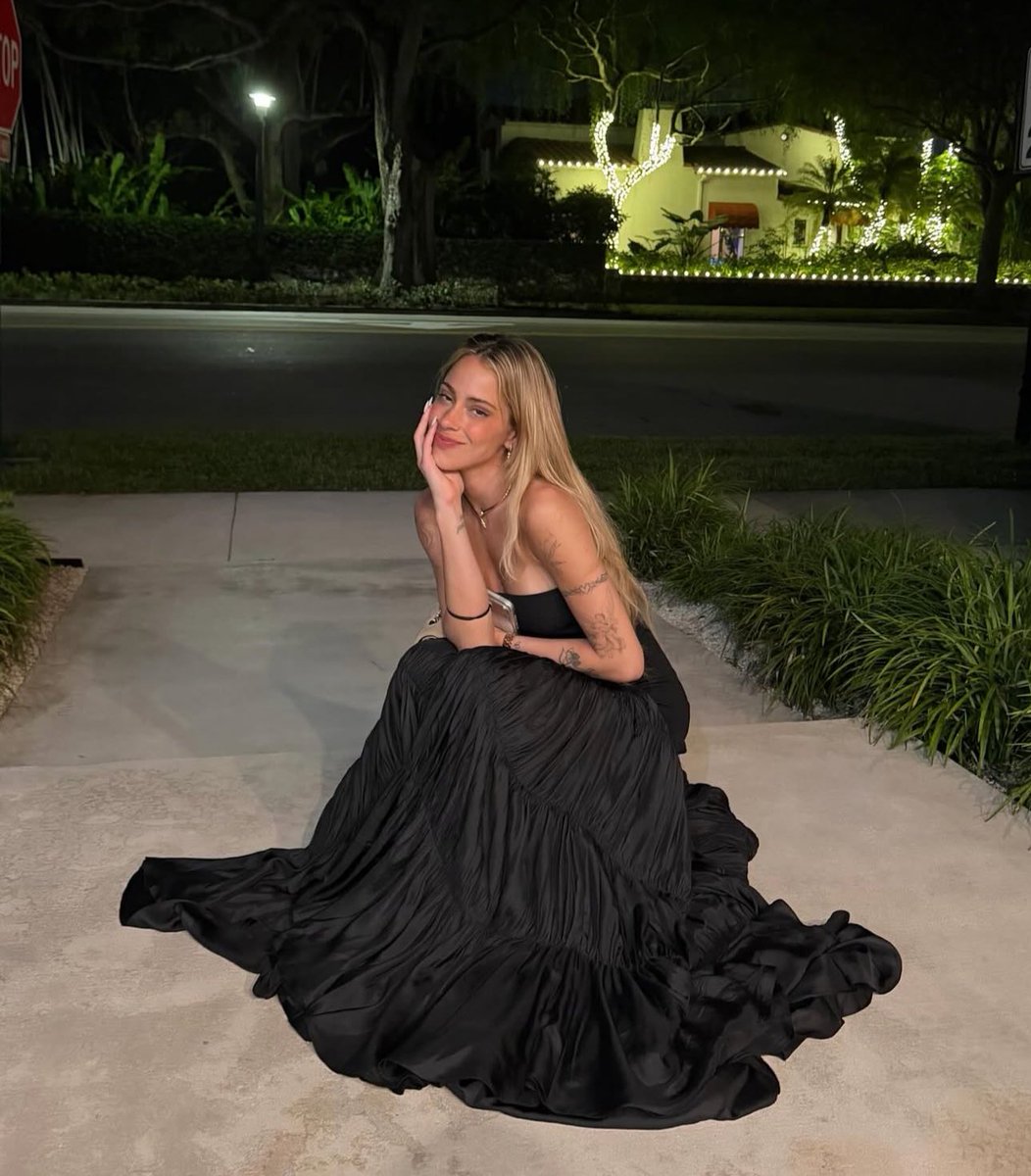 🥺🥺🥺🥺😫😫😫es una princesa