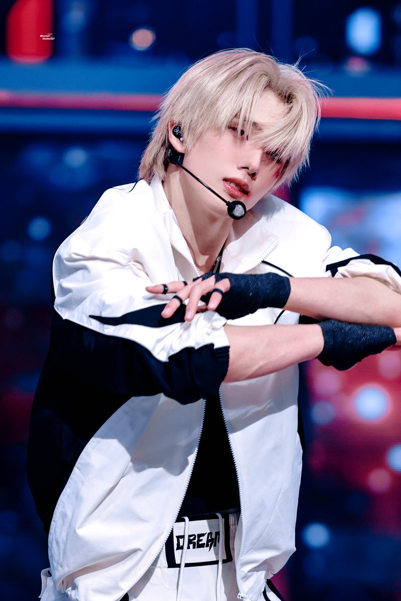 MasterhamsterJS's tweet image. 260101 MBC 가요대제전
#지성 #JISUNG #NCT #NCTDREAM