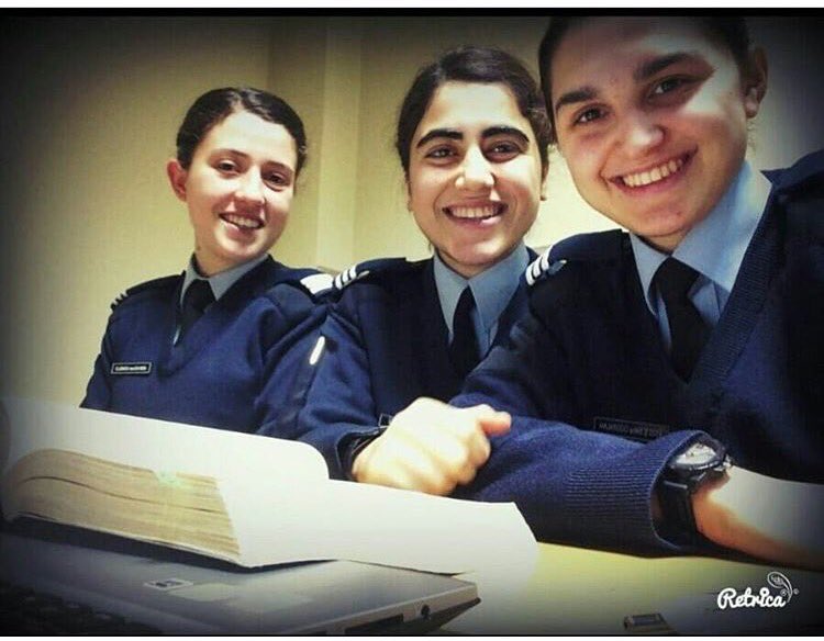 kybdlnhayatlar's tweet photo. Gençlikleri demir kapıların ardında erirken, dosyalarında hâlâ suçun unsurları yok.
Bir annenin evladına sarılamadığı her gün, adalet biraz daha eksiliyor.
Bu çocuklar ceza değil, adil bir yargılama bekliyor.

SuçlarCezasız Kalmaz https://t.co/DbtSP5LJgF