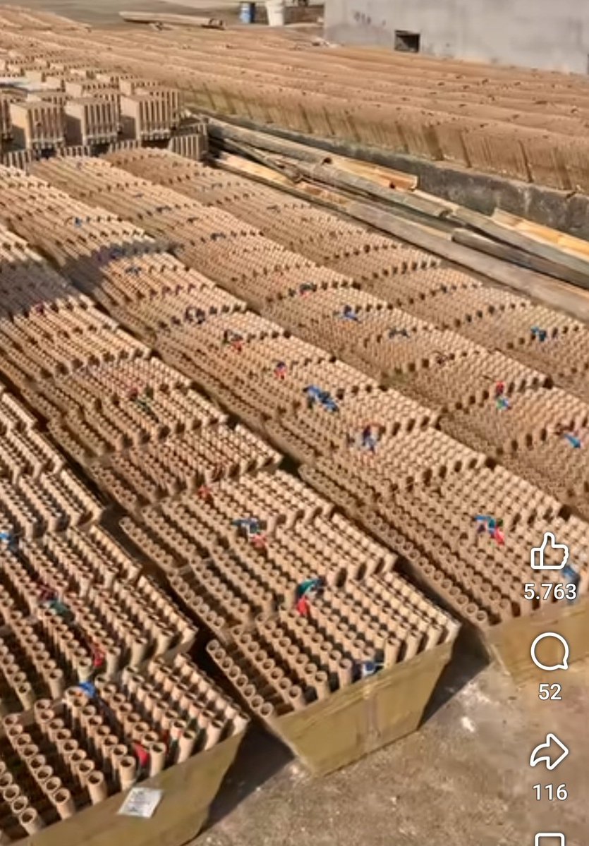 Wordt leuk straks, net klaar met neer zetten. #Oentsjerk de straat is hier afgesloten, 3e rotonde rechts!!😉🥂