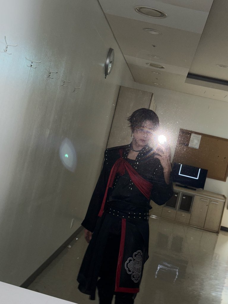 260101 | 📧 eric on frmm

🦄 the photos will come later ..
🦄 i’ll either send it to you or post it..!!
🦄 i’ve been posting so often on insta lately 
🦄 i have to give it a bit of a break 
🦄 ㅋㅋㅋ
🦄 📸 x2
🦄 for those who are with me on frmm
🦄 let me show you a sneak peek
🦄