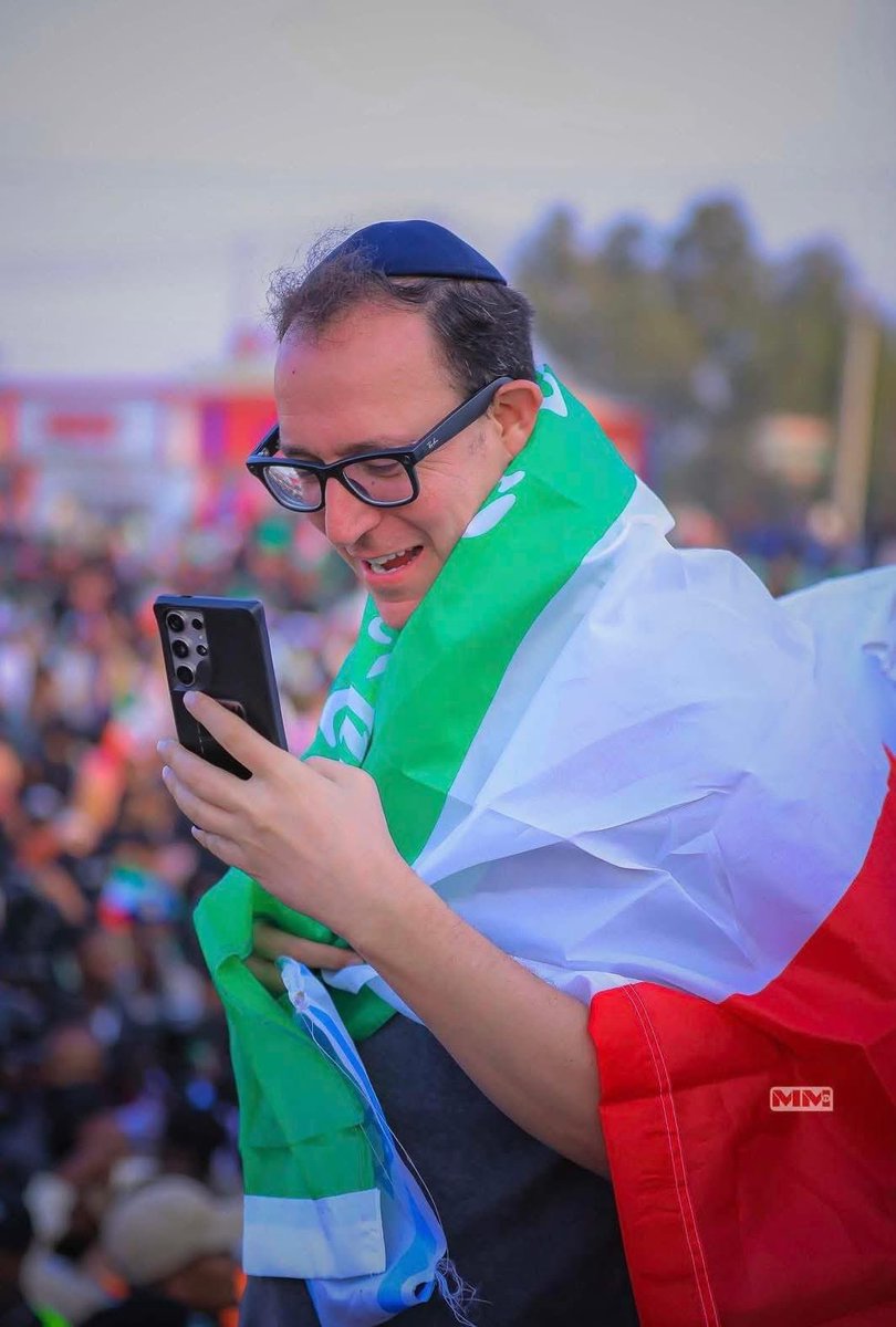 ViewHorn's tweet photo. Some Israeli citizens currently in the Republic of Somaliland today took part in celebrations marking the recognition that Israel has granted to Somaliland.

#isreal #soomaalilnd https://t.co/6o9SHxavmF