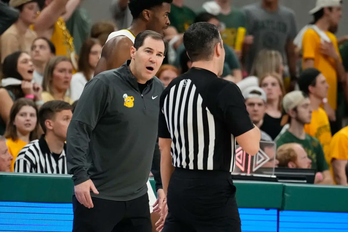 ChrisYBaldwin's tweet photo. University of Houston Kelvin Sampson does not blame Baylor coach Scott Drew for bringing on 7-footer James Nnaji, who's already been drafted by the NBA. " I say kudos to Scott Drew and Baylor for knowing about it," Sampson says. ". . . I didn't know about (the rule). But then again I never asked either. And nobody ever told me. But Scott did. And you know what? Good for Scott. If the rule is there, then you should be able to do it. But if the rule is there, let's find a way for everybody to know about it. . . 

"Whether it's a good rule or a bad rule. . . Look man, we're paying these guys more money than their parents will make in a lifetime. And you're asking us what we're worried about an eligibility rule mid semester. . . There's no such thing as a surprise anymore."