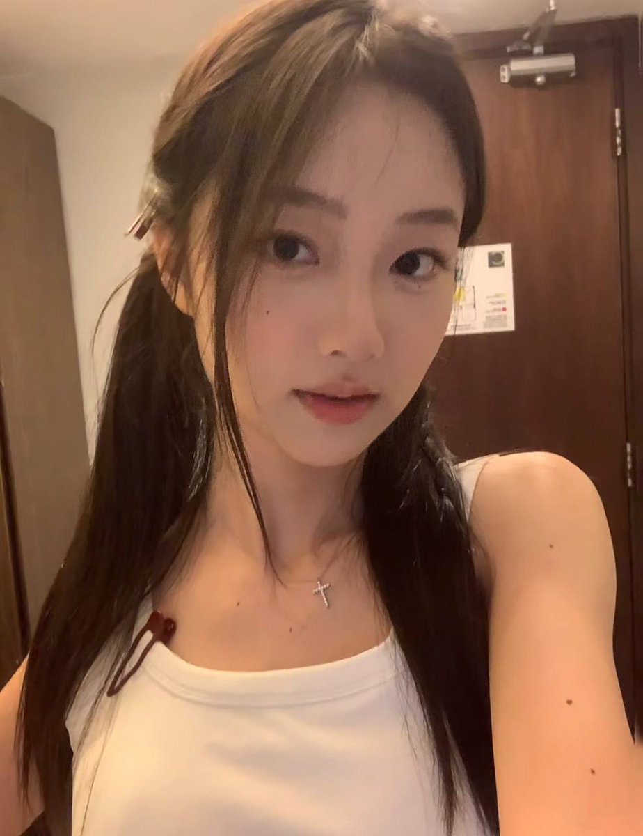 踏过跨年夜，再接再来，迎新朋友，一起快乐人生，依然相信总是有美好的事情会发生的。 https://t.co/zINSVpCAIZ