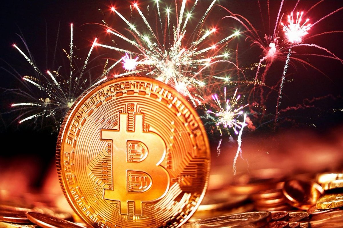 Ich wünsche euch einen Guten Rutsch! 

Vielen Dank für euren Support in den letzten 12 Monaten, auch wenn es die meiste Zeit nicht viel zu feiern gab, hat es trotzdem Spaß gemacht! 

In diesem Sinne: Möge 2026 besser werden als das Chaos dieses Jahr! 😅🧡