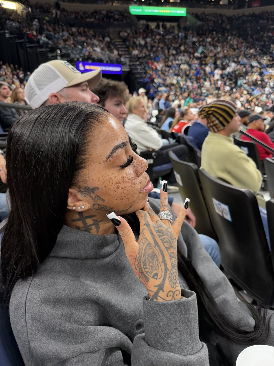 shanesexredd's tweet image. 💸💙