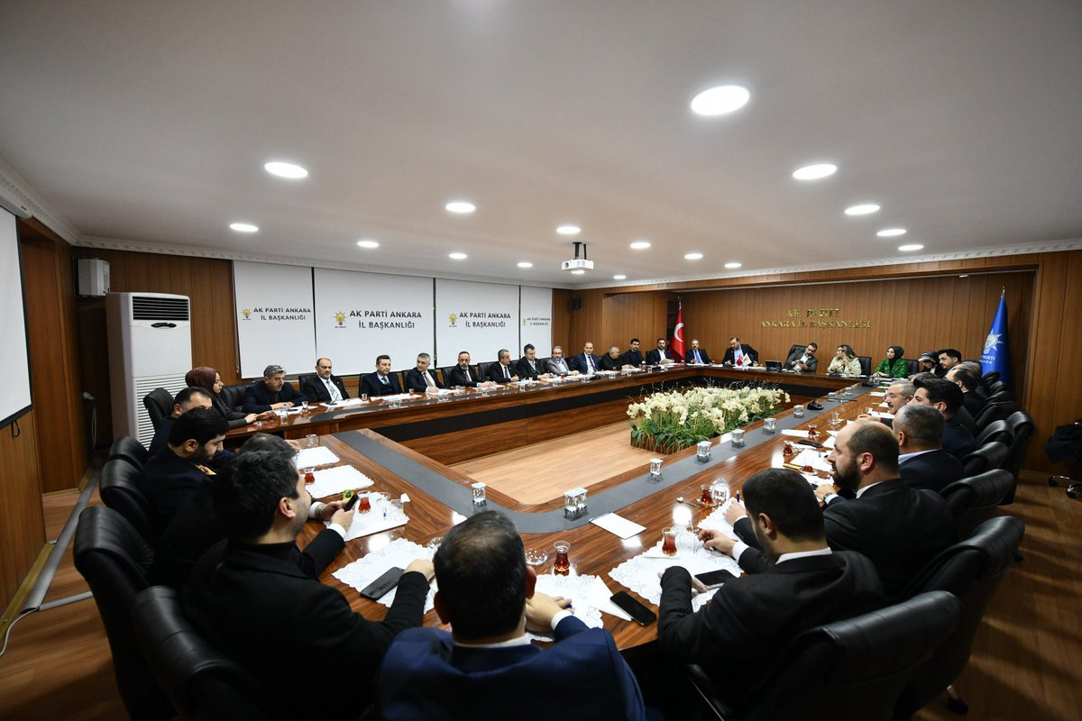 İl Başkanımız Sn. <a href="/hakanhanozcan/">Hakan Han ÖZCAN 🇹🇷</a> başkanlığında gerçekleştirilen İlçe Başkanları İstişare Toplantısına katıldık.

Hayırlara vesile olsun