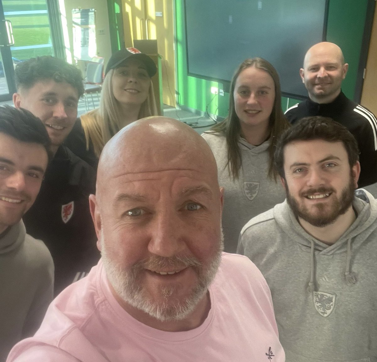 Marc Roberts tweet media