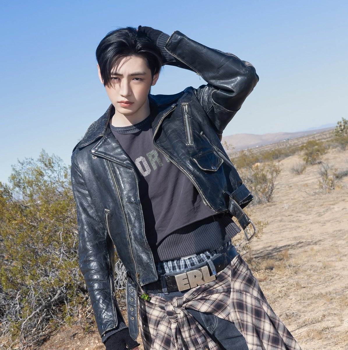 H00NICEU's tweet image. entering 2026 with same boy from 2020